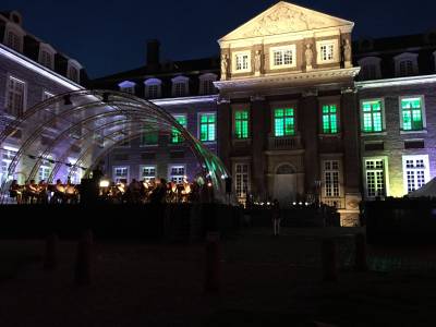 Stimmungsvolles Open Air Konzert vor dem Schlo Nordkirchen