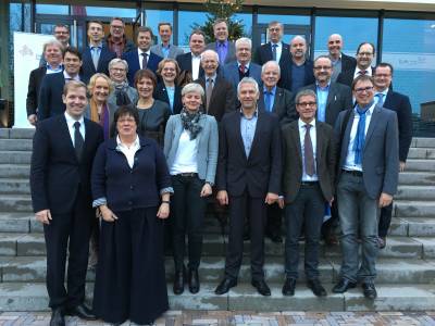 Als Vorsitzender der Gesellschafterversammlung der Regional 2016 GmbH - hier im Dezember 2016 vor dem neuen Leo Haus in Olfen.