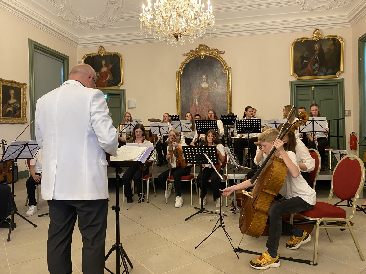 Fulminantes Finale im vollbesetzten Festsaal der Oranienburg in Nordkirchen.