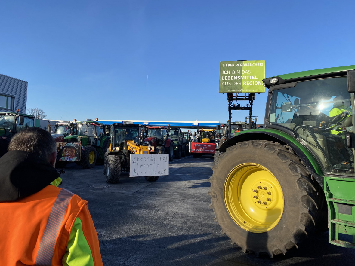 ber 900 Schlepper nahmen an der groen Protestkundgebung in Nottuln teil.